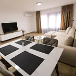Helvetia Apartman *