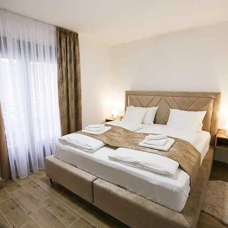 Helvetia Apartment *